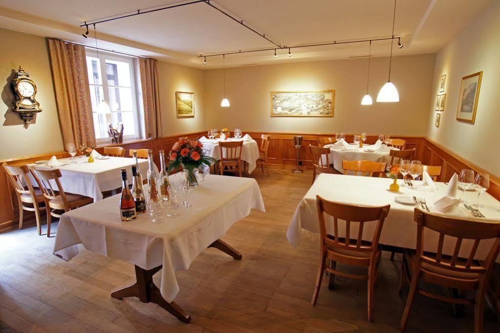 Hotel Gasthof Zum Ochsen Arlesheim Exterior foto